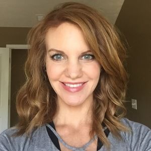 Meet your Posher, Kendra